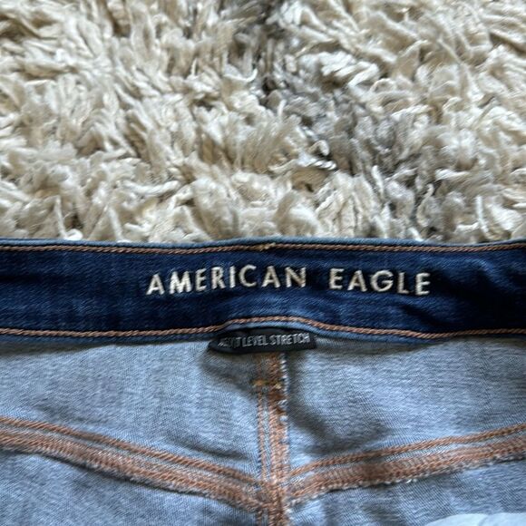 American Eagle Distressed Super Hi Rise Jeggings Size 10 Short 10S - Picture 6 of 8